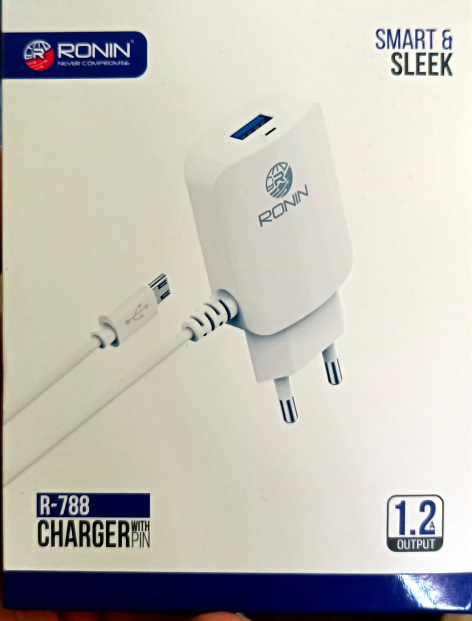 RONIN R-788 Smart Charger 1.2A | With Type Micro/8600 Cable