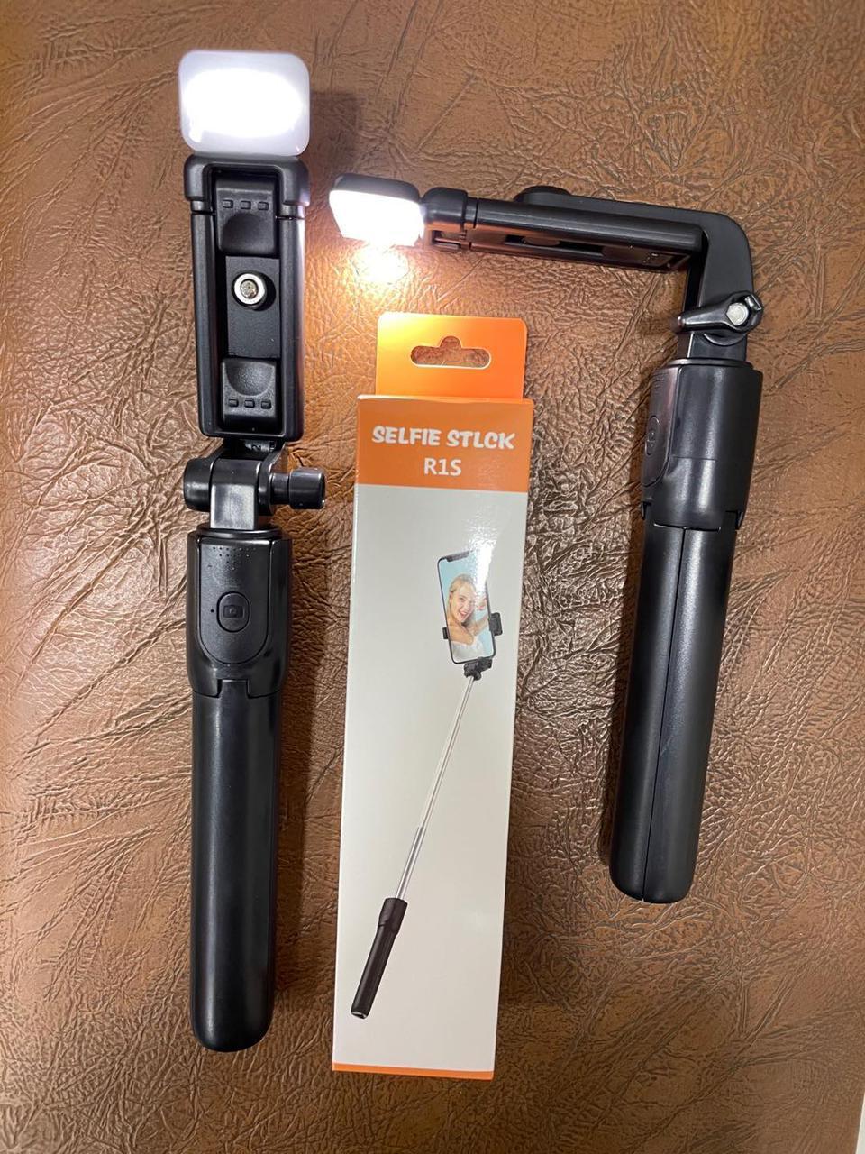 R15 Wireless Selfie Stick Tripod with Bluetooth Shutter & Selfie Light